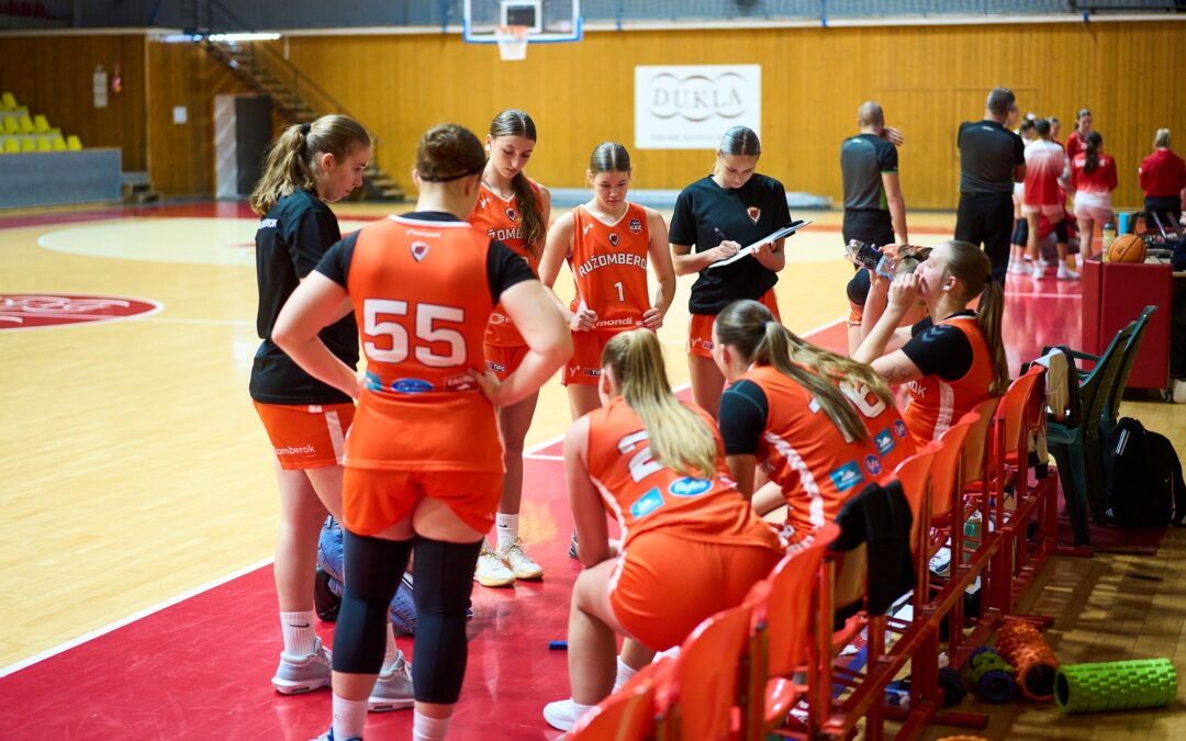 Juniorky ukončili rok dvomi presvedčivými domácimi víťazstvami