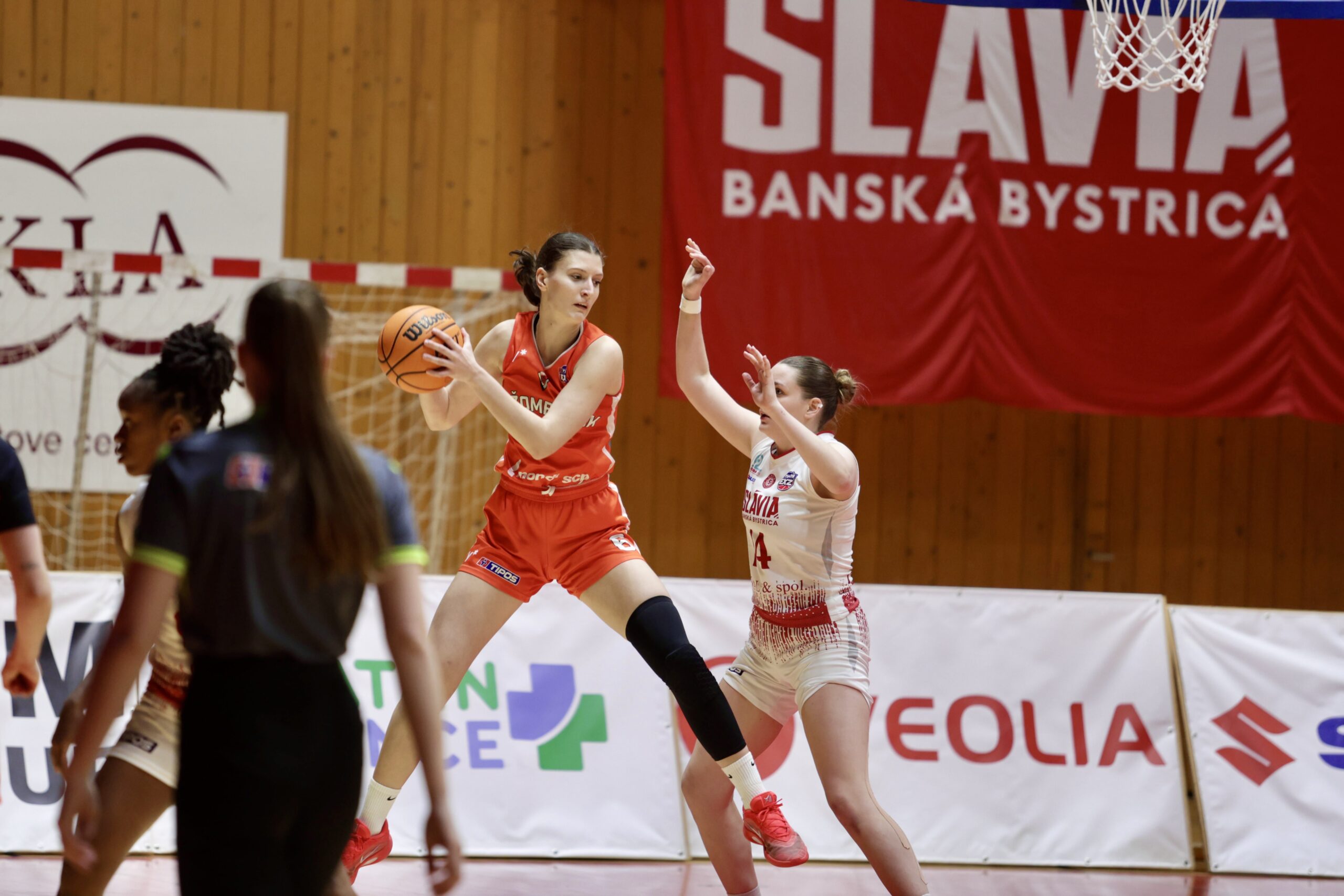 V Banskej Bystrici sme vyhrali po predĺžení a máme mečbal