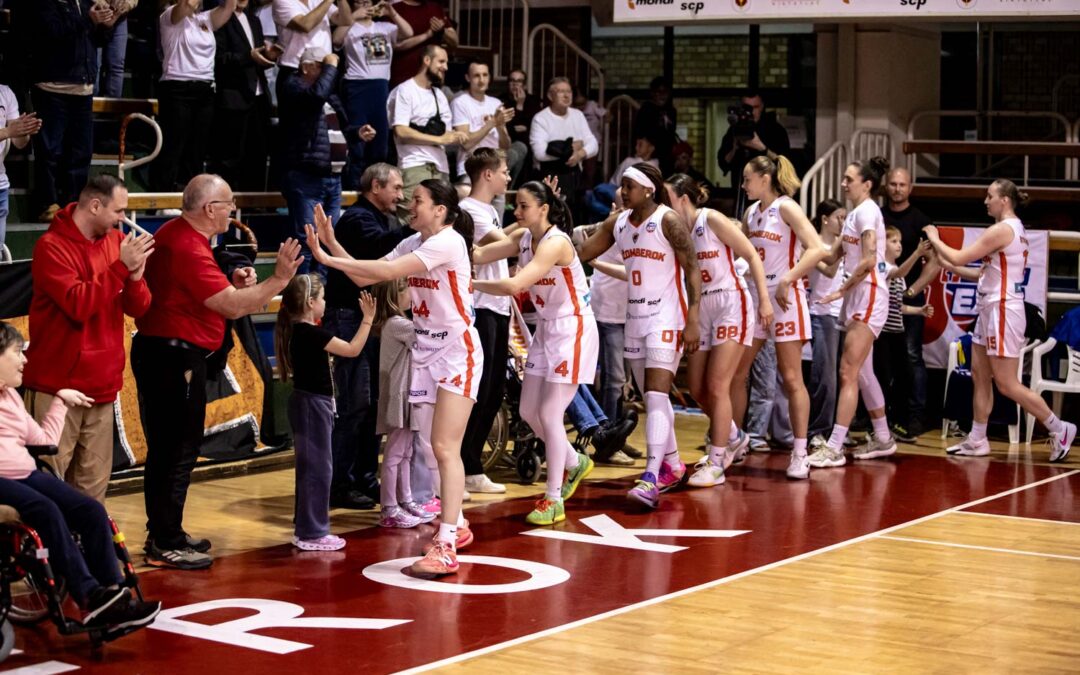 V Piešťanoch zabojujeme o majstrovský mečbal, poďme našim hráčkam opätovne vytvoriť domáce prostredie!